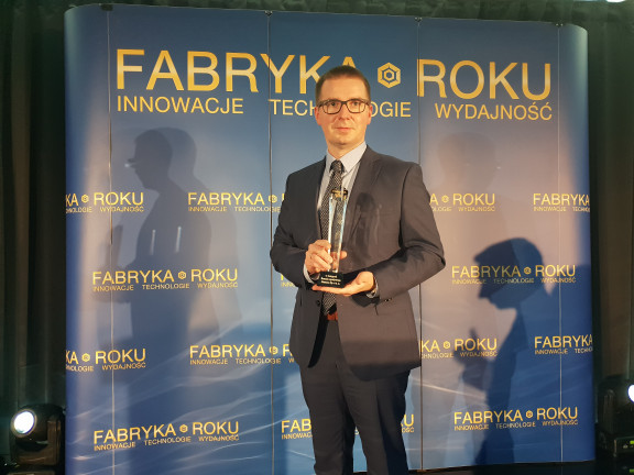 Danone odbiera nagrodę - Fabryka Roku