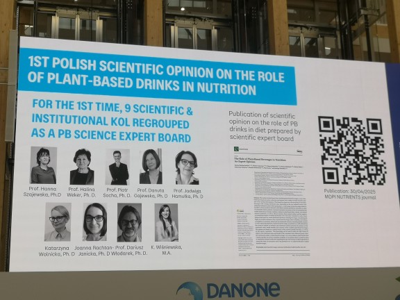 Prezentacja opinii w Danone Research Innovation Center Paris Saclay